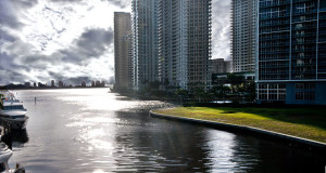 Miami Travel Guide and Travel Information